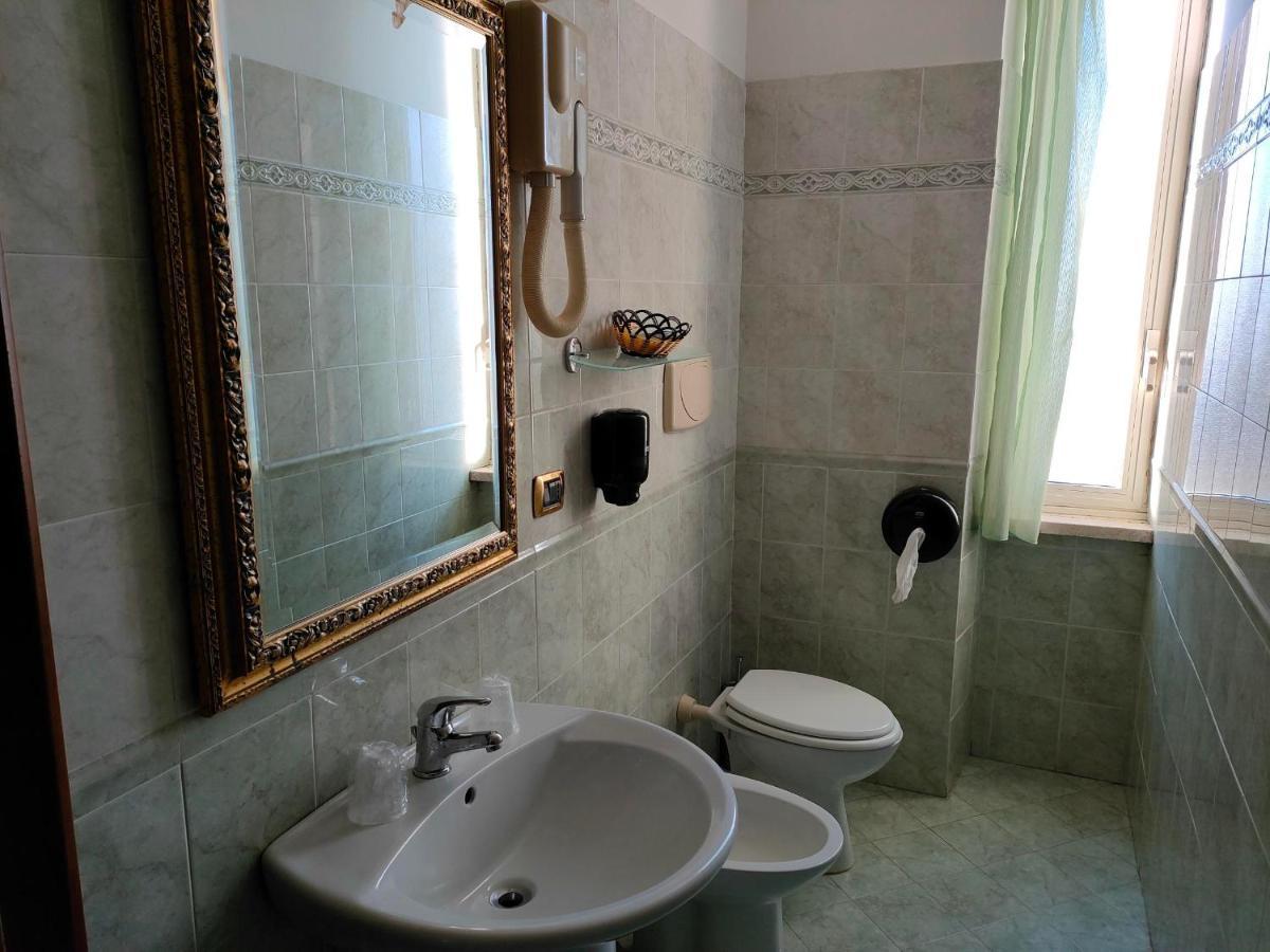 Hotel Parco Dei Principi Anzio Dış mekan fotoğraf